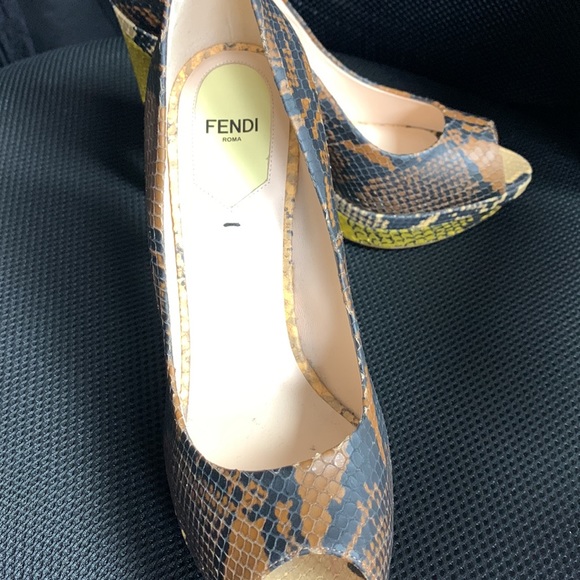 FENDI Python shoes - Picture 5 of 6